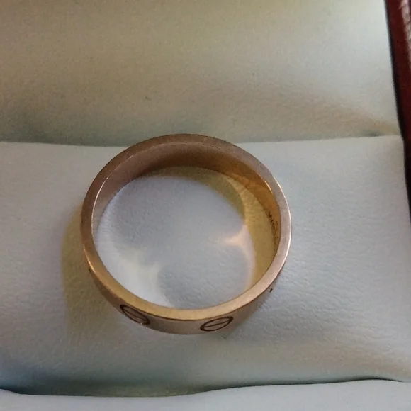 🚨SOLD🚨Cartier Rose Gold Love Band with Red Presentation Case - Picture 10 of 13